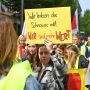 Warnstreik in Hanau für die Aufwertung der Berufe im Sozial- und Erziehungsbereich