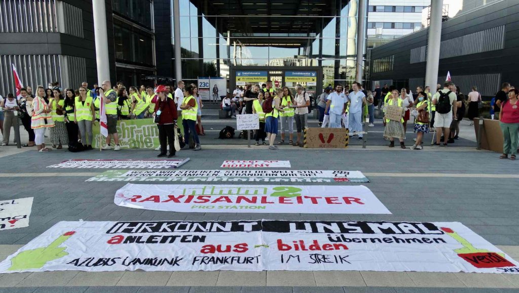 Auftaktkundgebung am Uniklinikum Frankfurt