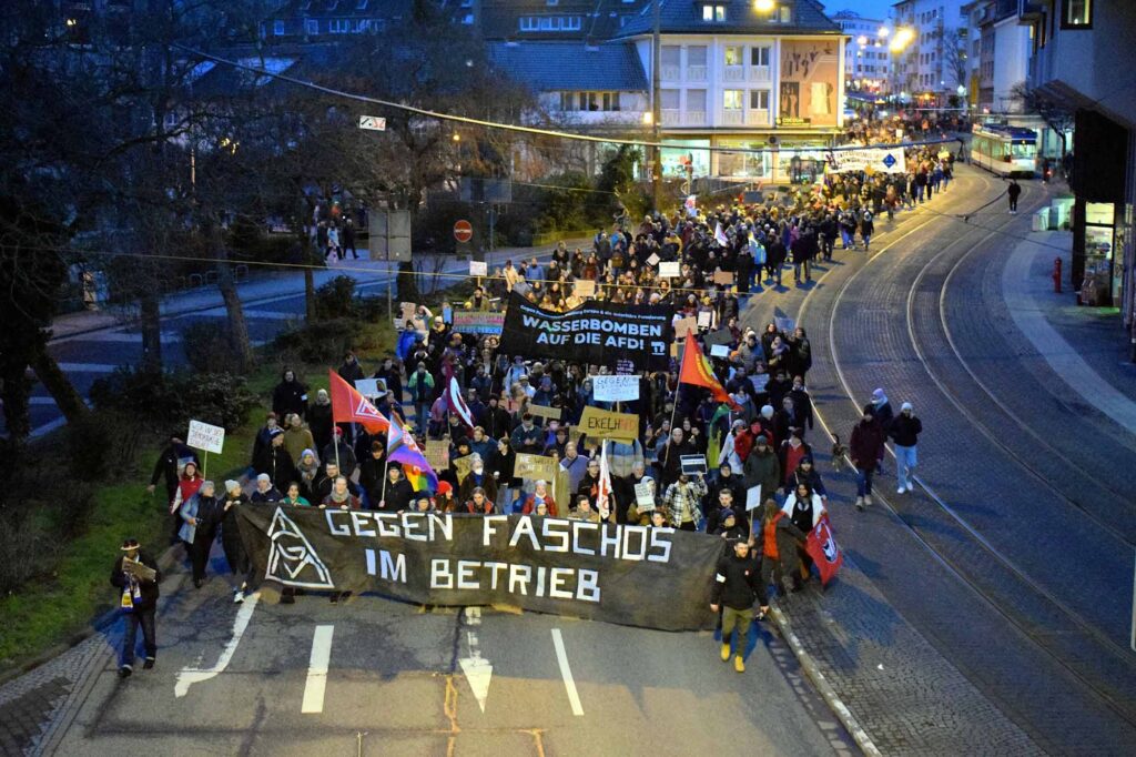 17.000 Teilnehmer/innen bei der Kundgebung "Demokratie stärken" am 23.01.2024 in Darmstadt