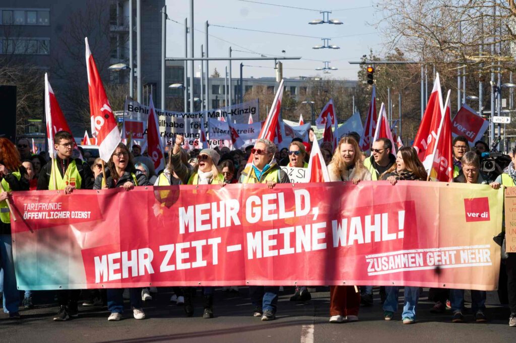Demozug durch die Stadt