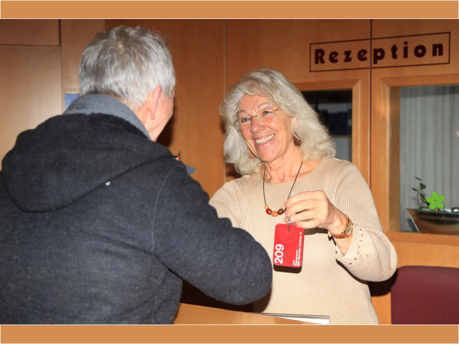 Übung zur Fotoreportage: "Ein Tag im BZ Gladenbach" Übung zur Fotoreportage: "Ein Tag im BZ Gladenbach"