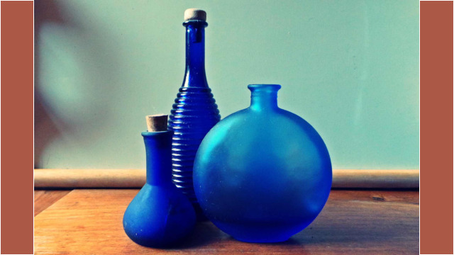 Blaue Flaschen