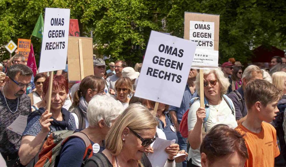Omas gegen Nationalismus Omas gegen Nationalismus