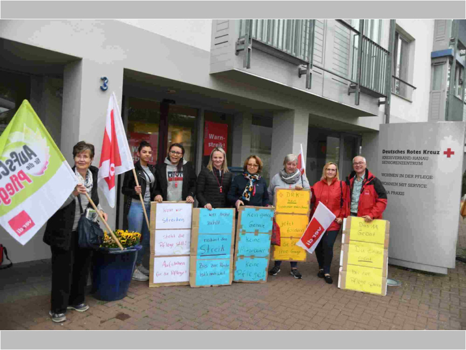 Mit dem Warnstreik wollen die DRK-Mitarbeiter den Druck im Tarifstreit erhöhen