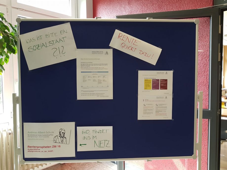 Informationstafel zum Thema