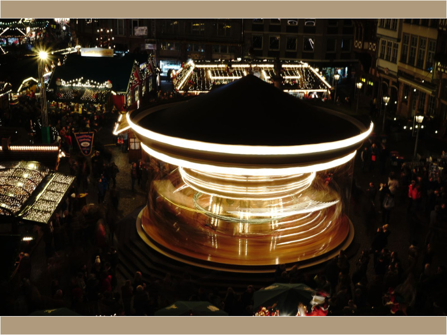 Karrusselfahrt in der Nacht