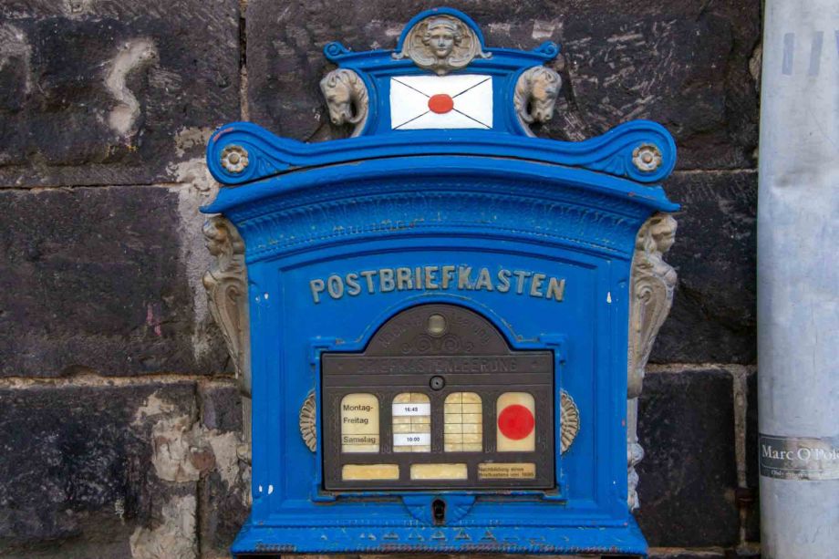 der stammt wohl noch aus der Kaiserzeit der stammt wohl noch aus der Kaiserzeit