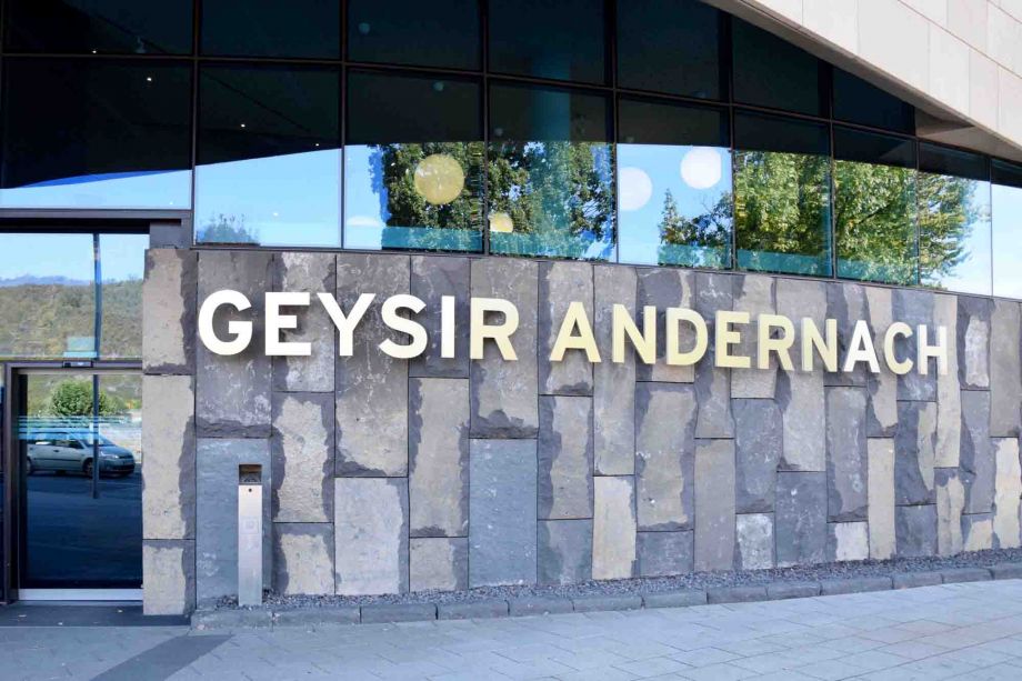 zuerst mal ins Museum zuerst mal ins Museum