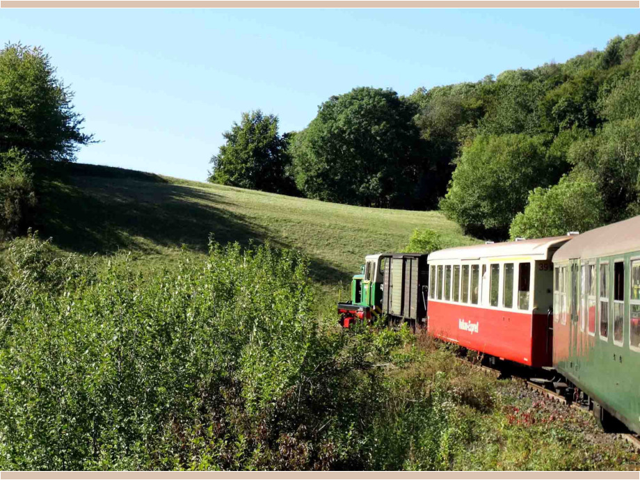 der kleine Zug erreicht die Eifelhöhe der kleine Zug erreicht die Eifelhöhe