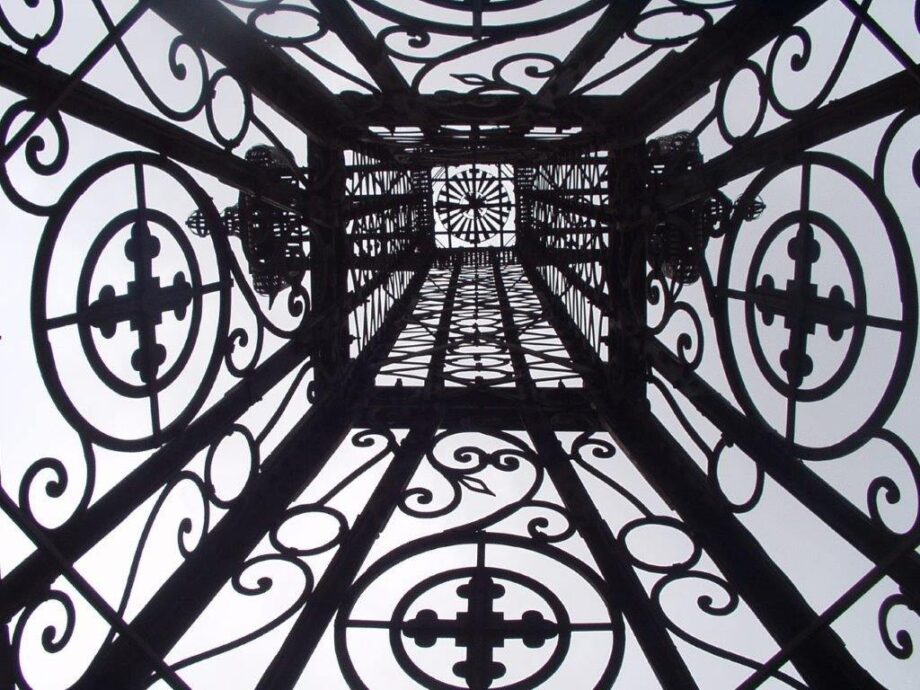 Blick durch den Turm