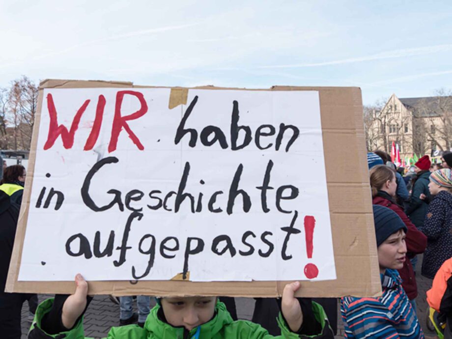 #Nichtmituns - 18.000 demonstrieren am 15. Februar 2020 in Erfurt gegen Pakt mit rechts #Nichtmituns - 18.000 demonstrieren am 15. Februar 2020 in Erfurt gegen Pakt mit rechts