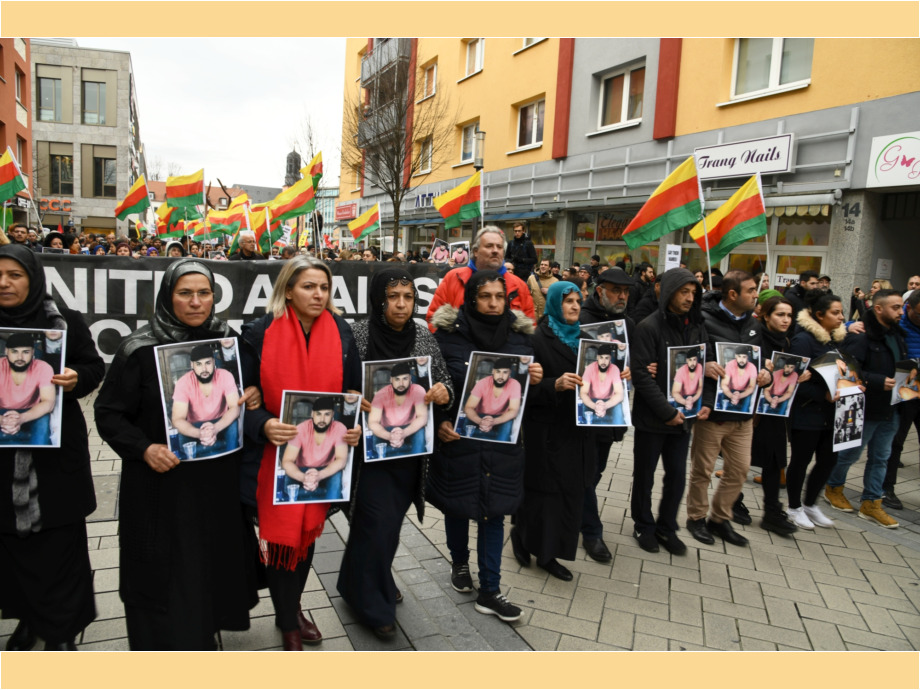 Solidarität statt Spaltung - Trauer um die Opfer der rassistschen Morde am 19. Janaur 2020 in Hanau Solidarität statt Spaltung - Trauer um die Opfer der rassistschen Morde am 19. Janaur 2020 in Hanau
