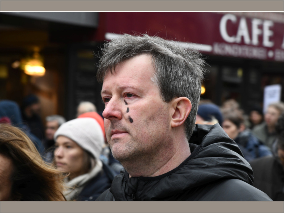 Solidarität statt Spaltung - Trauer um die Opfer der rassistschen Morde am 19. Janaur 2020 in Hanau Solidarität statt Spaltung - Trauer um die Opfer der rassistschen Morde am 19. Janaur 2020 in Hanau