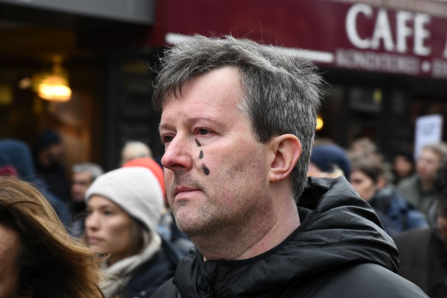 Solidarität statt Spaltung - Trauer um die Opfer der rassistschen Morde am 19. Janaur 2020 in Hanau Solidarität statt Spaltung - Trauer um die Opfer der rassistschen Morde am 19. Janaur 2020 in Hanau