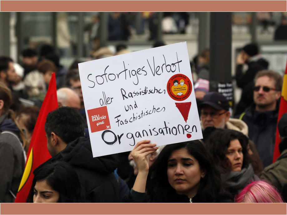 Solidarität statt Spaltung - Trauer um die Opfer der rassistschen Morde am 19. Janaur 2020 in Hanau Solidarität statt Spaltung - Trauer um die Opfer der rassistschen Morde am 19. Janaur 2020 in Hanau