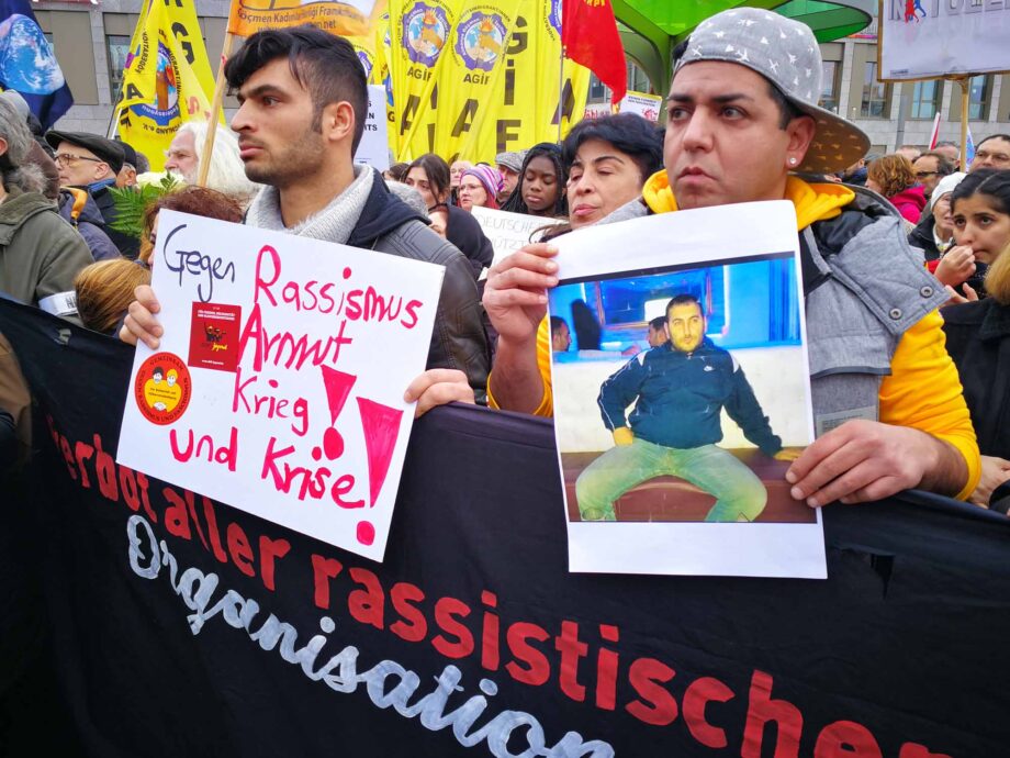Solidarität statt Spaltung - Trauer um die Opfer der rassistschen Morde am 19. Janaur 2020 in Hanau Solidarität statt Spaltung - Trauer um die Opfer der rassistschen Morde am 19. Janaur 2020 in Hanau