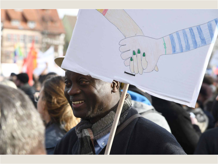 #Nichtmituns - 18.000 in Erfurt gegen Pakt mit rechts #Nichtmituns - 18.000 demonstrieren am 15. Februar 2020 in Erfurt gegen Pakt mit rechts