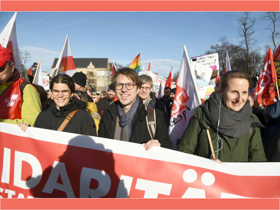 #Nichtmituns - 18.000 in Erfurt gegen Pakt mit rechts #Nichtmituns - 18.000 demonstrieren am 15. Februar 2020 in Erfurt gegen Pakt mit rechts