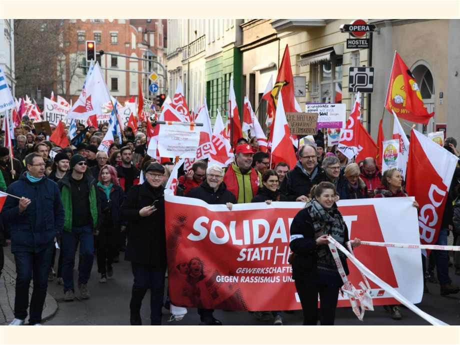 #Nichtmituns - 18.000 in Erfurt gegen Pakt mit rechts #Nichtmituns - 18.000 demonstrieren am 15. Februar 2020 in Erfurt gegen Pakt mit rechts