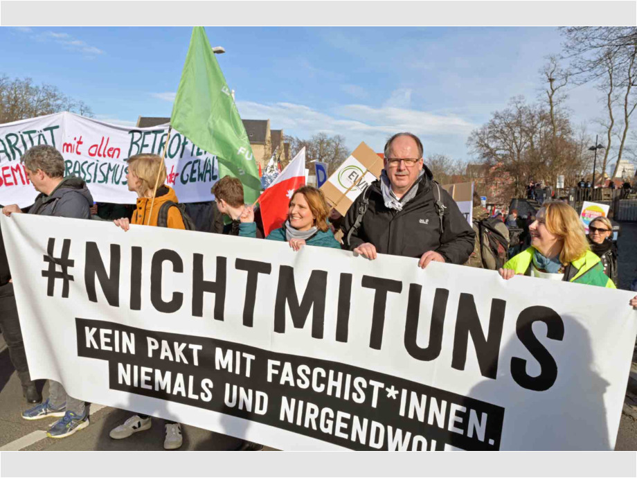 #Nichtmituns - 18.000 demonstrieren am 15. Februar 2020 in Erfurt gegen Pakt mit rechts #Nichtmituns - 18.000 demonstrieren am 15. Februar 2020 in Erfurt gegen Pakt mit rechts