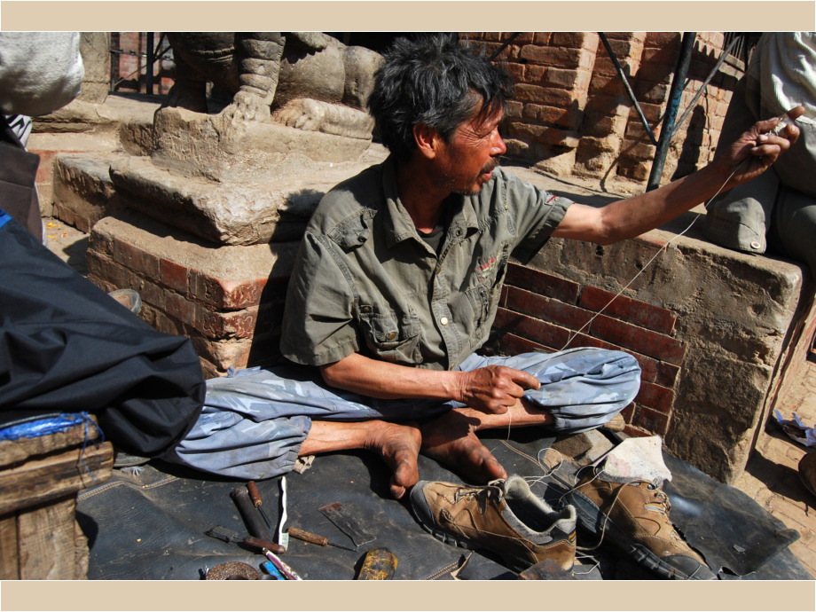 Schuster in Bhaktapur - Nepal
