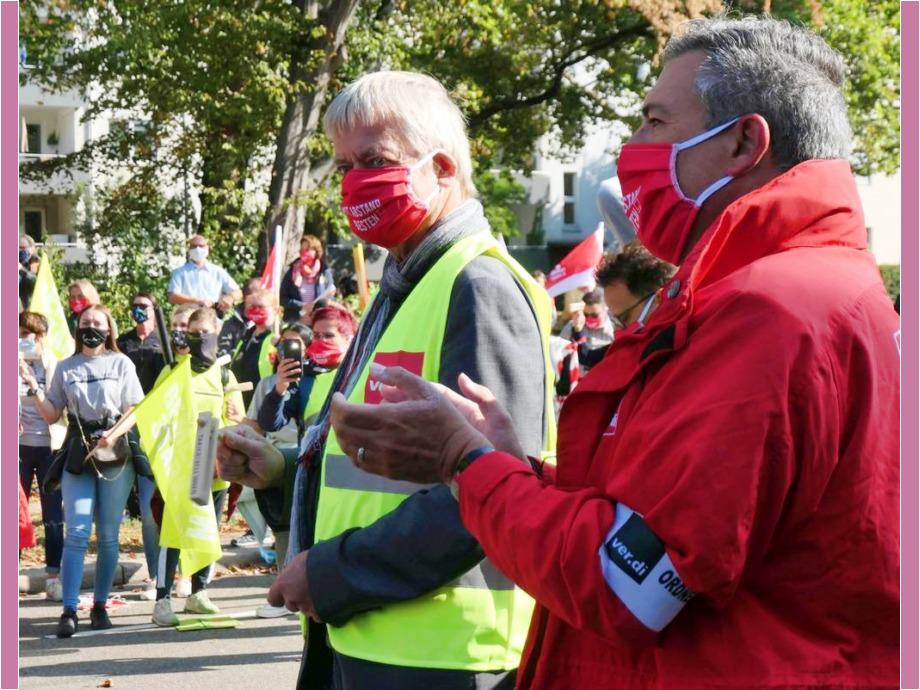 Kundgebung vor dem Bürgerhospital