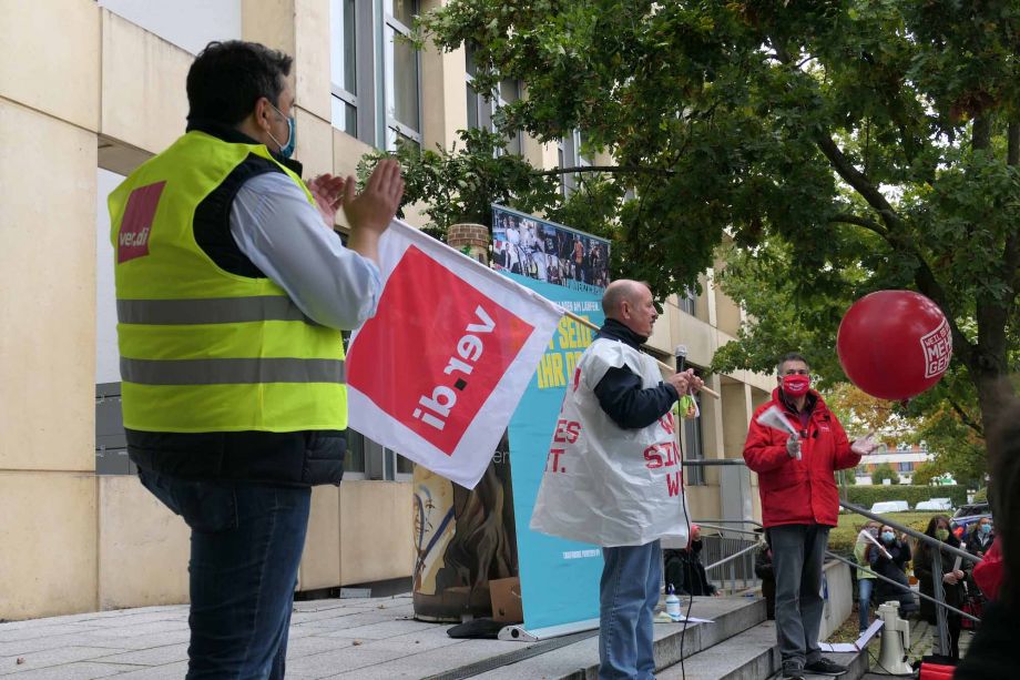 "Wir halten den Laden am Laufen - jetzt seid ihr dran" - Warnstreik am 15.10. in Bad Vilbel