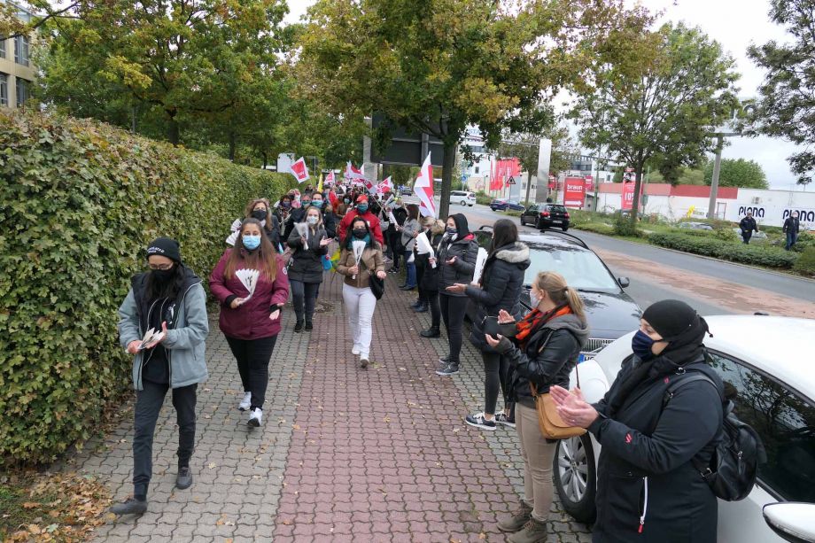 "Wir halten den Laden am Laufen - jetzt seid ihr dran" - Warnstreik am 15.10. in Bad Vilbel "Wir halten den Laden am Laufen - jetzt seid ihr dran" - Warnstreik am 15.10. in Bad Vilbel