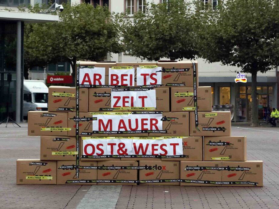 Wir reißen die Ost-West-Arbeitszeitmauer nieder - Streikaktion am 16.10. in Hanau Wir reißen die Ost-West-Arbeitszeitmauer nieder - Streikaktion am 16.10. in Hanau