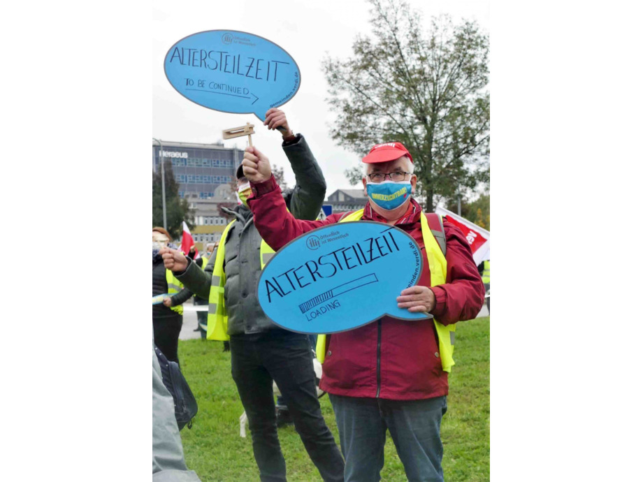 Wir reißen die Ost-West-Arbeitszeitmauer nieder – Warnstreikaktion am 16.10. in Hanau Wir reißen die Ost-West-Arbeitszeitmauer nieder – Warnstreikaktion am 16.10. in Hanau