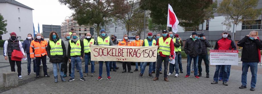 Wir reißen die Ost-West-Arbeitszeitmauer nieder - Streikaktion am 16.10. in Hanau Wir reißen die Ost-West-Arbeitszeitmauer nieder - Streikaktion am 16.10. in Hanau