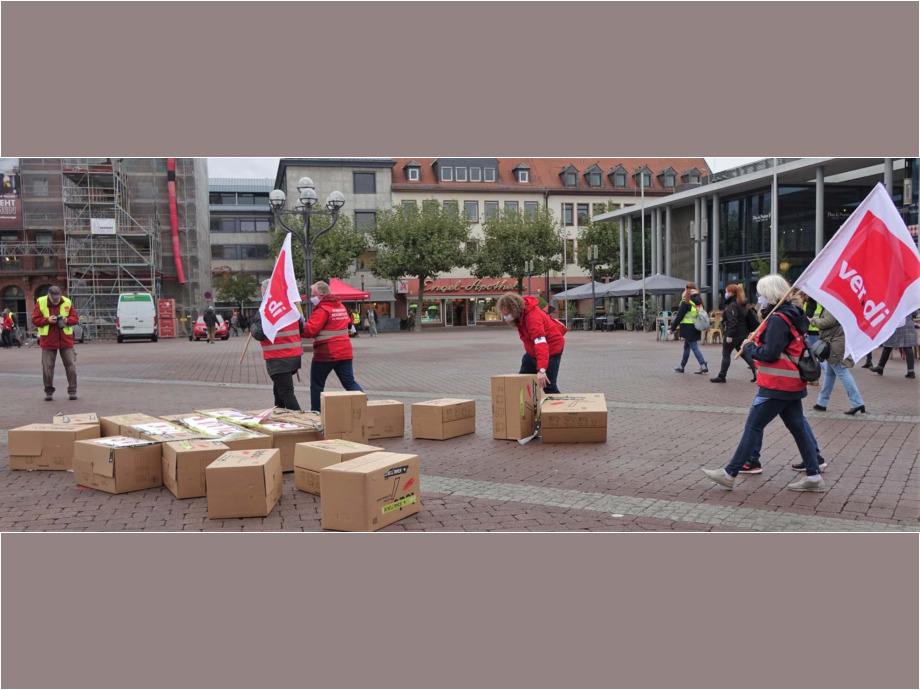 Wir reißen die Ost-West-Arbeitszeitmauer nieder - Streikaktion am 16.10. in Hanau Wir reißen die Ost-West-Arbeitszeitmauer nieder - Streikaktion am 16.10. in Hanau
