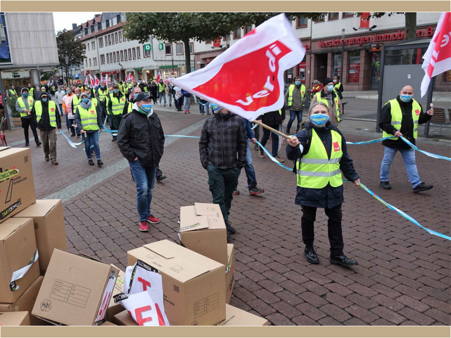 Wir reißen die Ost-West-Arbeitszeitmauer nieder - Streikaktion am 16.10. in Hanau Wir reißen die Ost-West-Arbeitszeitmauer nieder - Streikaktion am 16.10. in Hanau