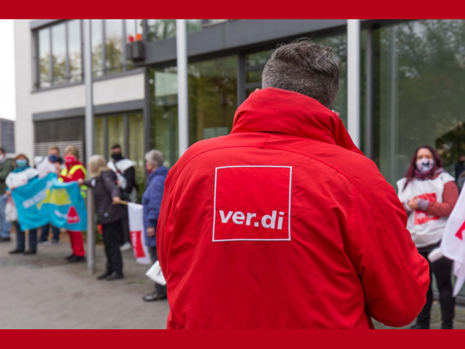 ver.di macht Druck - Warnstreik zur Tarifrunde im Öffentlichen Dienst in Offenbach ver.di macht Druck - Warnstreik zur Tarifrunde im Öffentlichen Dienst in Offenbach