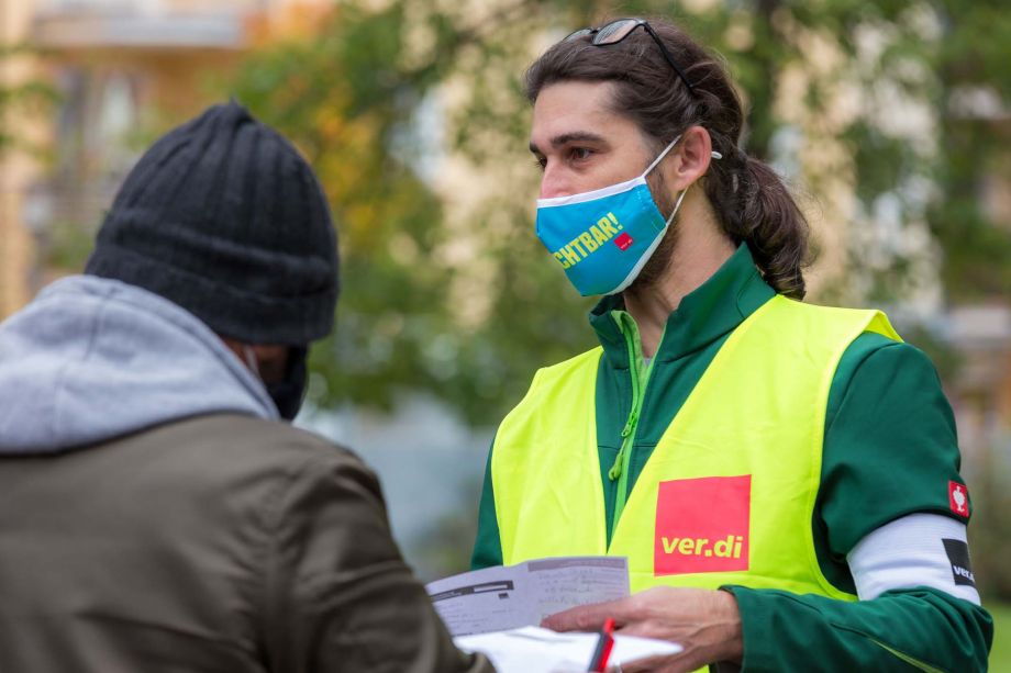 ver.di macht Druck - Warnstreik zur Tarifrunde im Öffentlichen Dienst in Offenbach