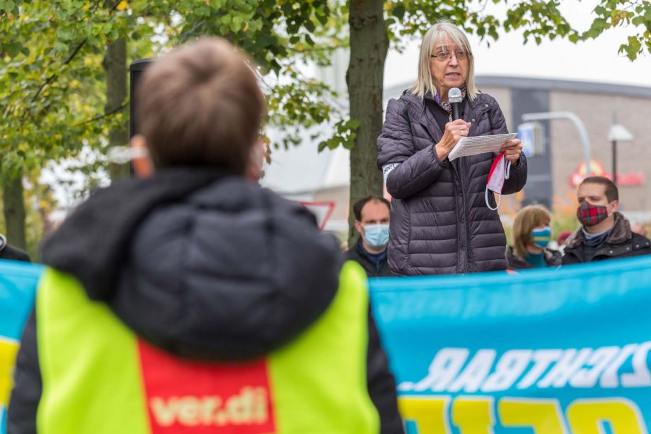 ver.di macht Druck - Warnstreik zur Tarifrunde im Öffentlichen Dienst in Offenbach