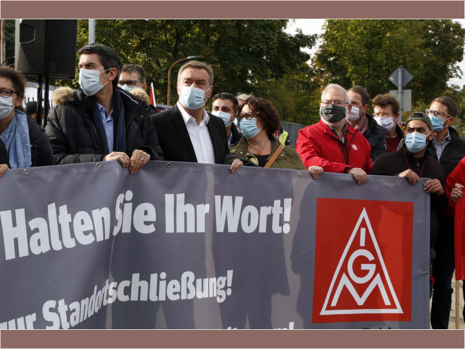 Schwarze-Wolken über Großauheim - Protest am 5.10.2020 gegen die Schließung von Hitachi-ABB