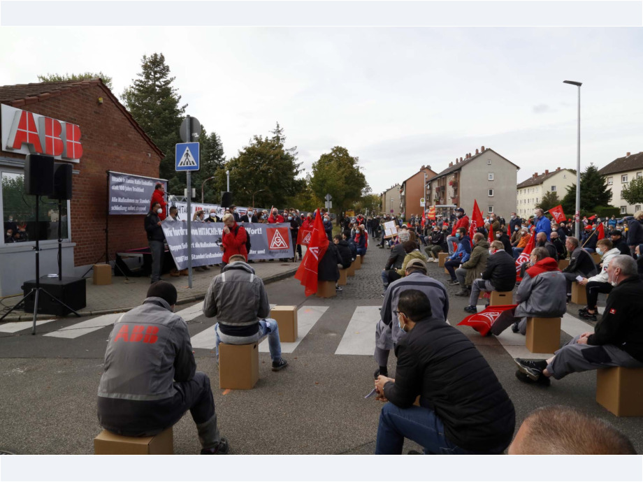 Schwarze-Wolken über Großauheim - Protest am 5.10.2020 gegen die Schließung von Hitachi-ABB