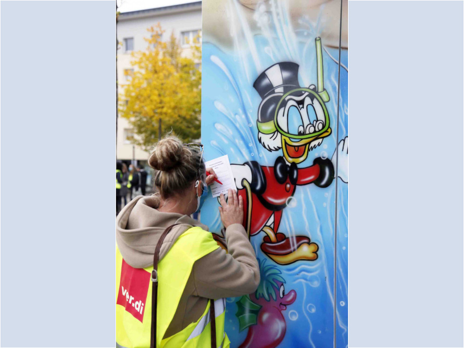 Wir reißen die Ost-West-Arbeitszeitmauer nieder - Streikaktion am 16.10. in Hanau Wir reißen die Ost-West-Arbeitszeitmauer nieder - Streikaktion am 16.10. in Hanau