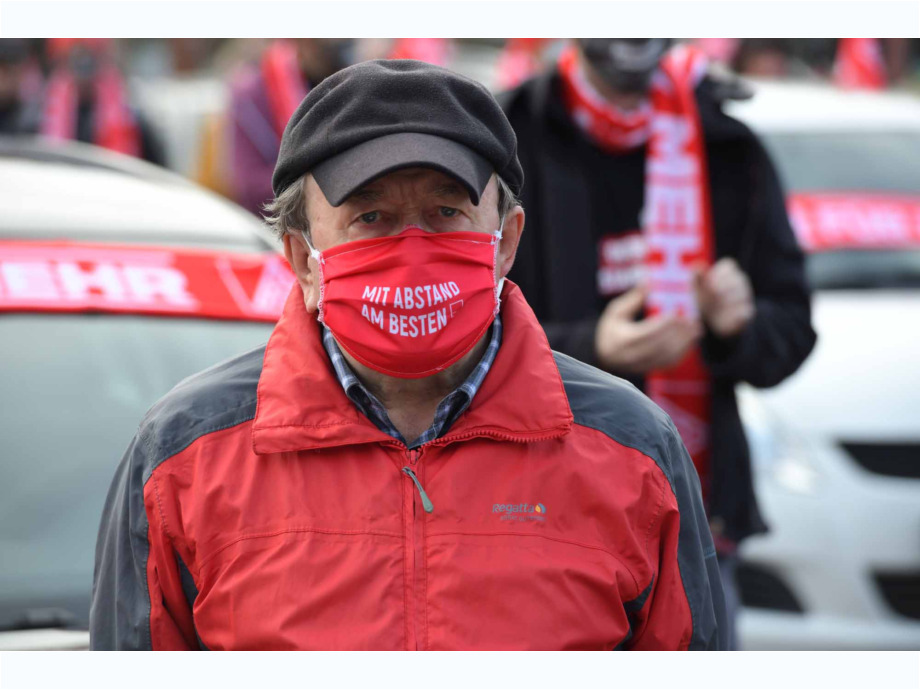 Warnstreik und Autocorsoam 19. November 2020 für den Erhalt der Arbeitsplätze bei Hitachi ABB Power Grids in Hanau-Großauheim Warnstreik und Autocorsoam 19. November 2020 für den Erhalt der Arbeitsplätze bei Hitachi ABB Power Grids in Hanau-Großauheim