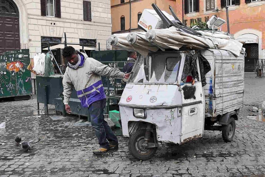 Mensch mit Auto Mensch mit Auto