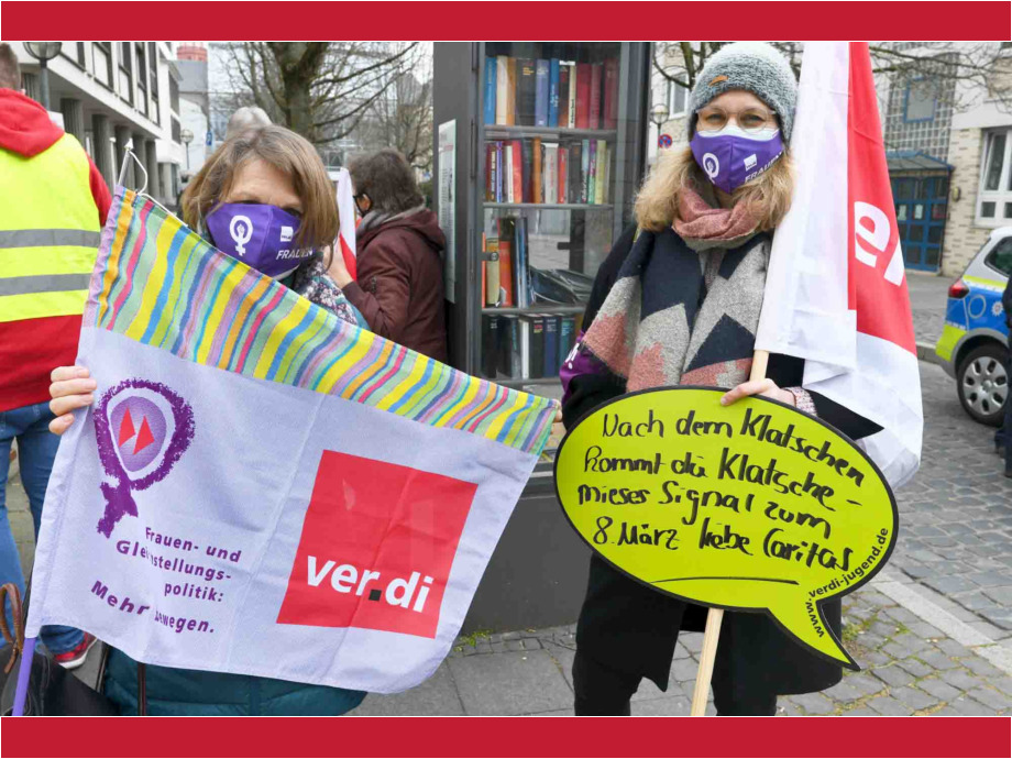 Protestaktion vor der Caritas Frankfurt gegen die Ablehnung der Allgemeinverbindlichkeit des Tarifvertrages für die Beschäftigten in der Altenpflege