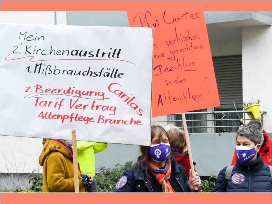 Protestaktion vor der Caritas Frankfurt gegen die Ablehnung der Allgemeinverbindlichkeit des Tarifvertrages für die Beschäftigten in der Altenpflege