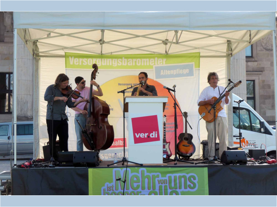 Auftakt mit dem Absinto Orkestra