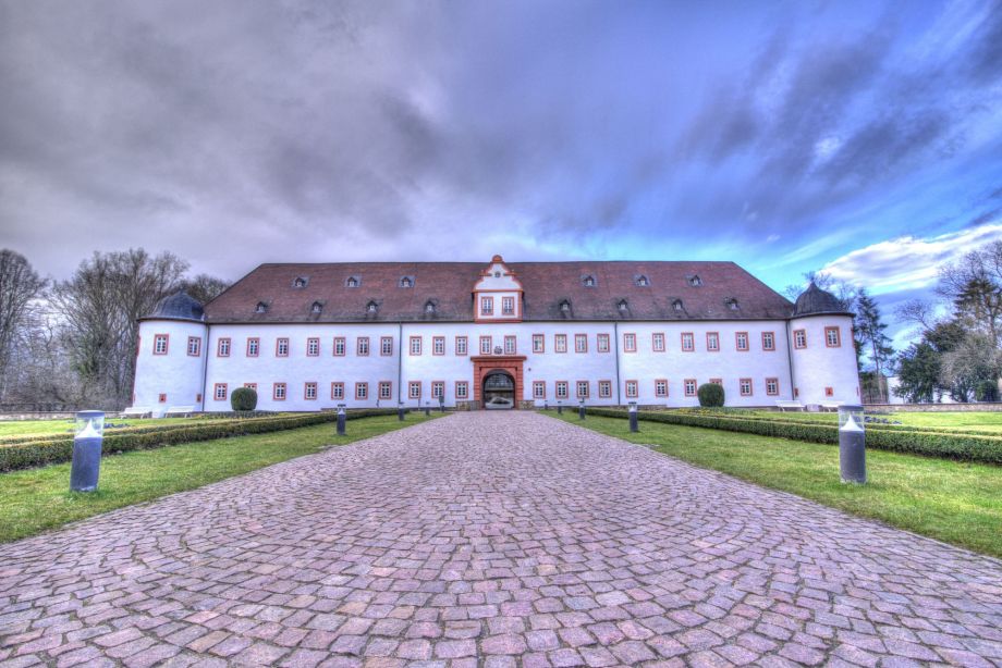 Schloss Heusenstamm – Wetterwechsel