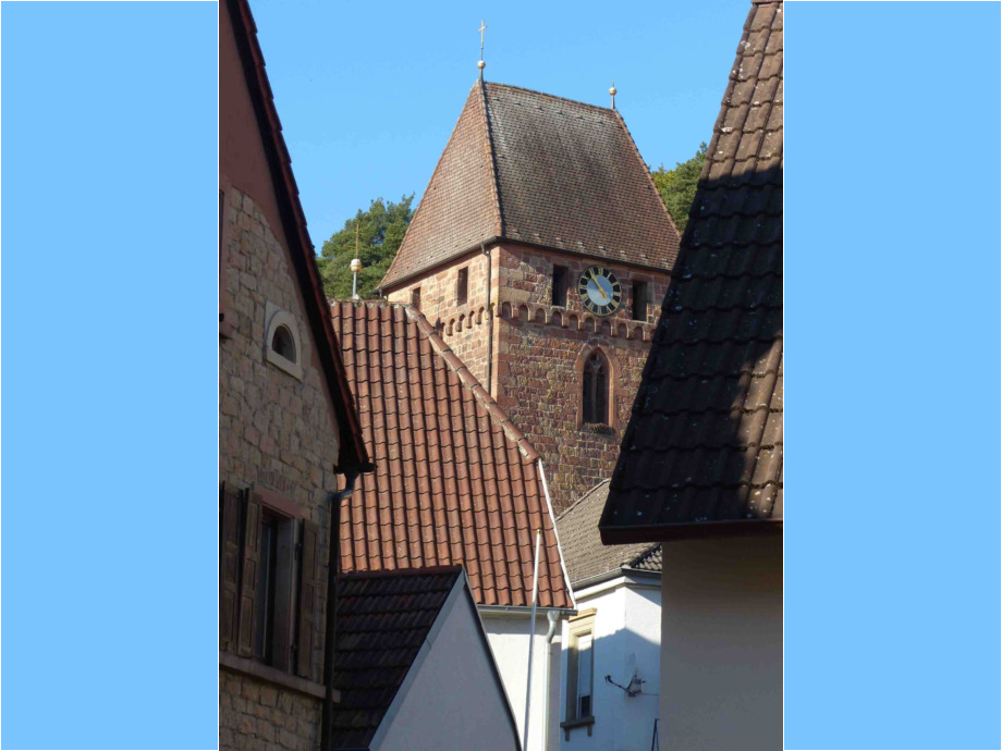 verschachtelter Blick auf die Kirche von Gleisweiler verschachtelter Blick auf die Kirche von Gleisweiler
