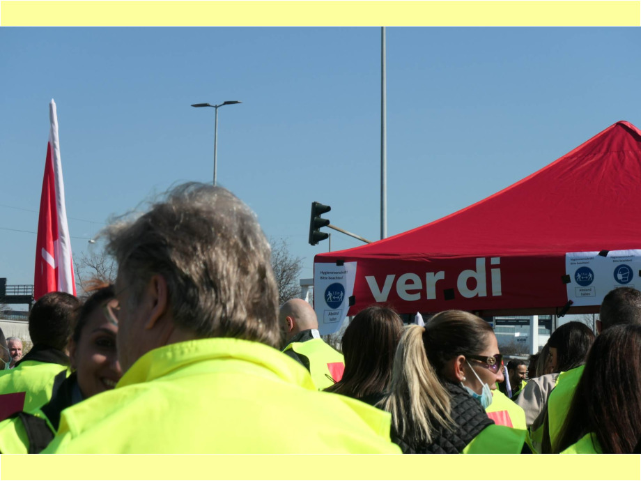 Streikversammlung am Flughafen Frankfurt