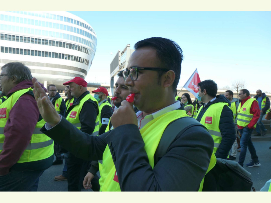 Demonstration am Flughafen