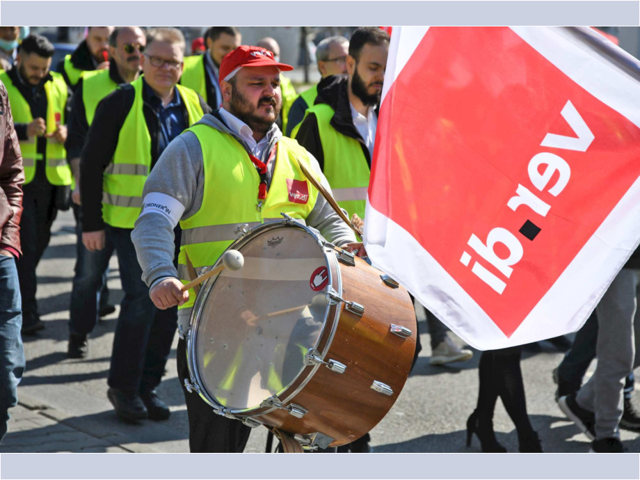 Demonstration mit Trommelklang
