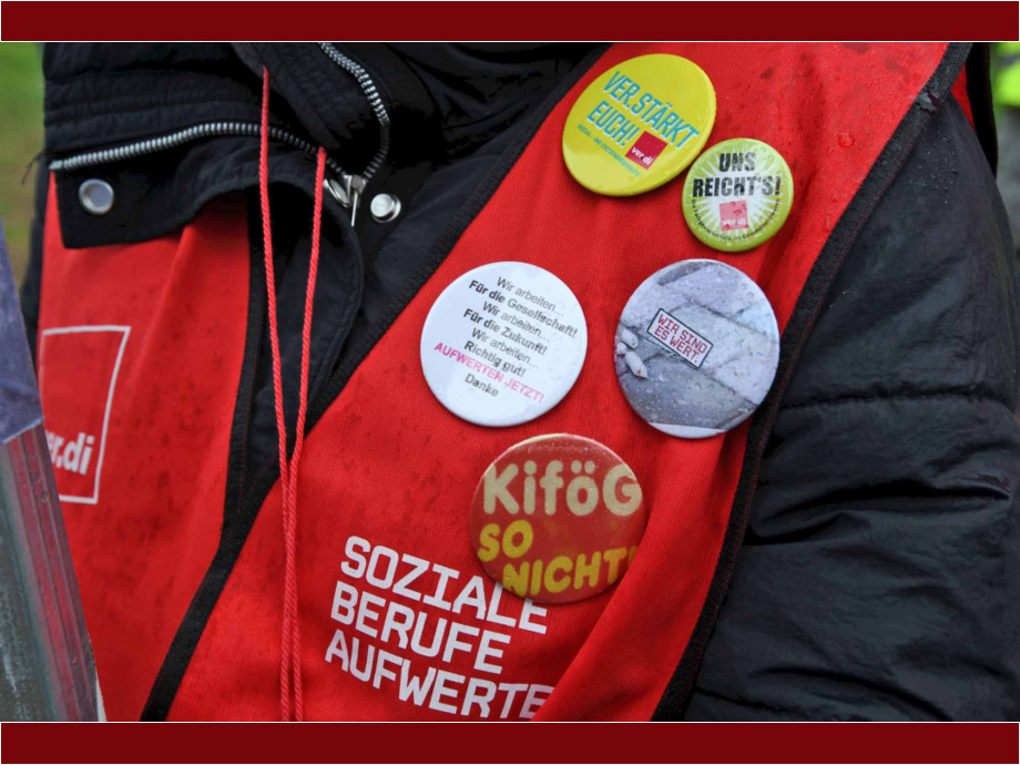 "Mehr bringt mehr!" - unter diesem Motto demonstrierten heute streikende Beschäftigte aus dem Sozial- und Erziehungsdienst des Main-Kinzig-Kreises in Gelnhausen "Mehr bringt mehr!" - unter diesem Motto demonstrierten heute streikende Beschäftigte aus dem Sozial- und Erziehungsdienst des Main-Kinzig-Kreises in Gelnhausen